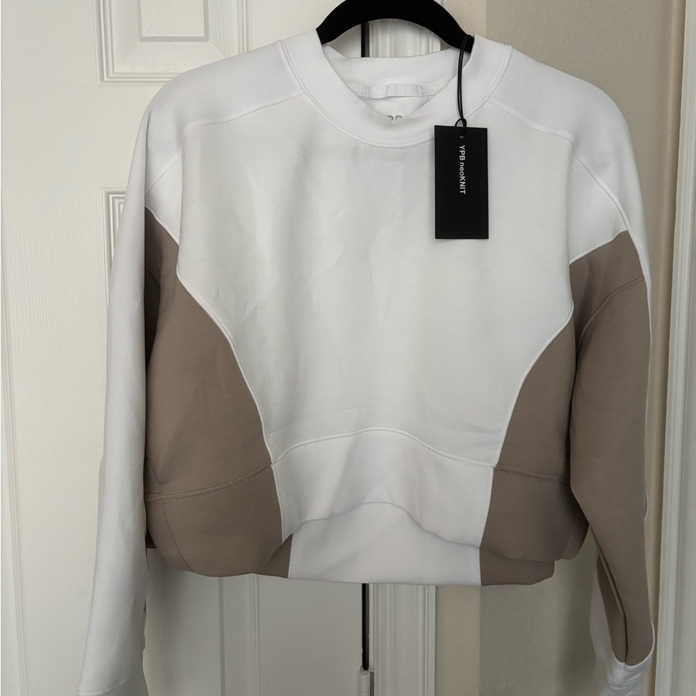 Abercrombie & Fitch Crewneck